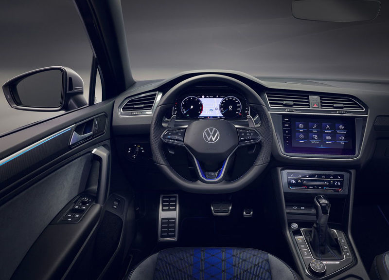 Volkswagen-Tiguan_R-2021-1280-07.thumb.jpg.9b619296db29edca6495353bfec52e2d.jpg