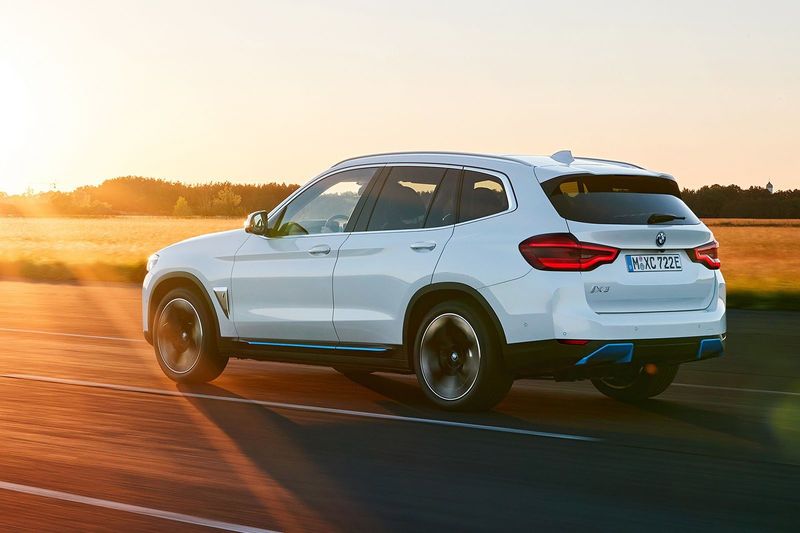 bmw-ix3-0604.thumb.jpg.4e1dfe264e07c6d5d73e223fa6e5d673.jpg