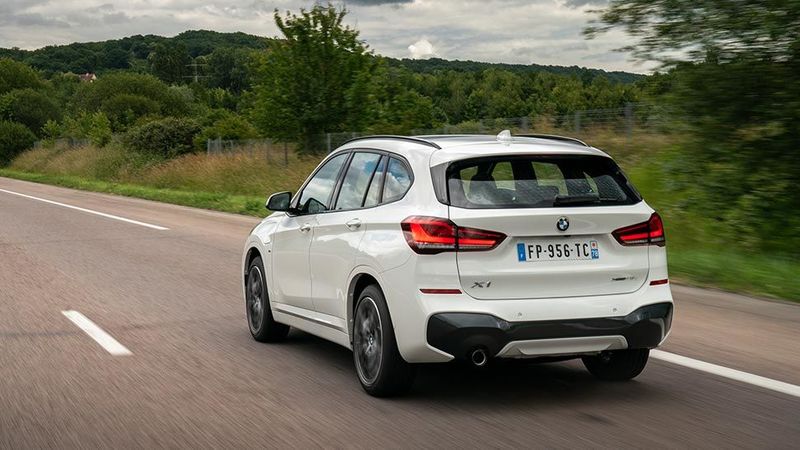 bmw_x1_xdrive25e_m_sport_77-970px.thumb.jpg.289d215616011fa86e1fb6346aeb2bb4.jpg