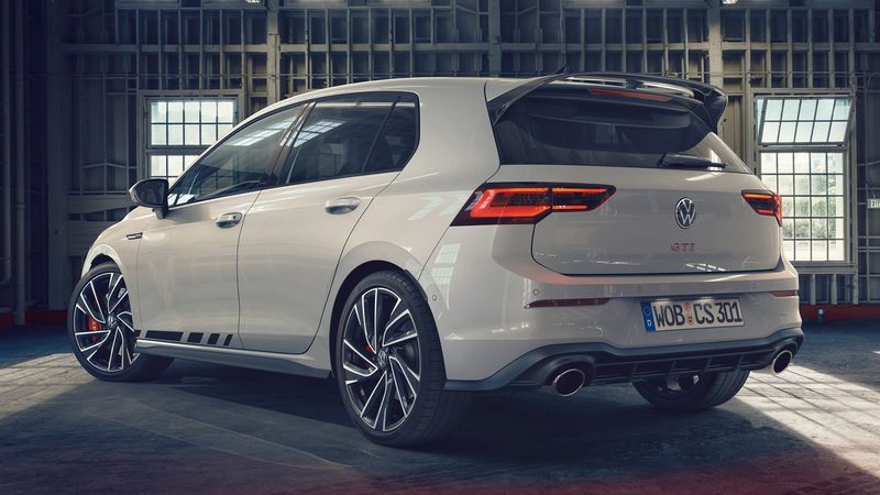 1565284812_VolkswagenGolfGTIClubsport2020-2.thumb.jpg.1b3c442302a3012cde643f40a698a5ad.jpg