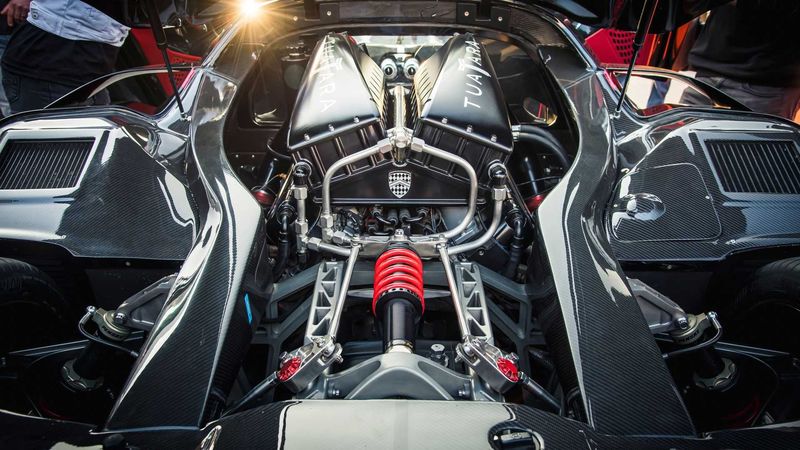 55470397_ssc-tuatara-becomes-the-fastest-production-car(5).thumb.jpg.bba974dc6a981bbc4bd7f2ed728f0433.jpg