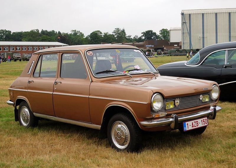 Simca_1100_at_Schaffen-Diest_in_2015.thumb.JPG.e6265d58ef1cd4a90c7e2d346264feef.JPG