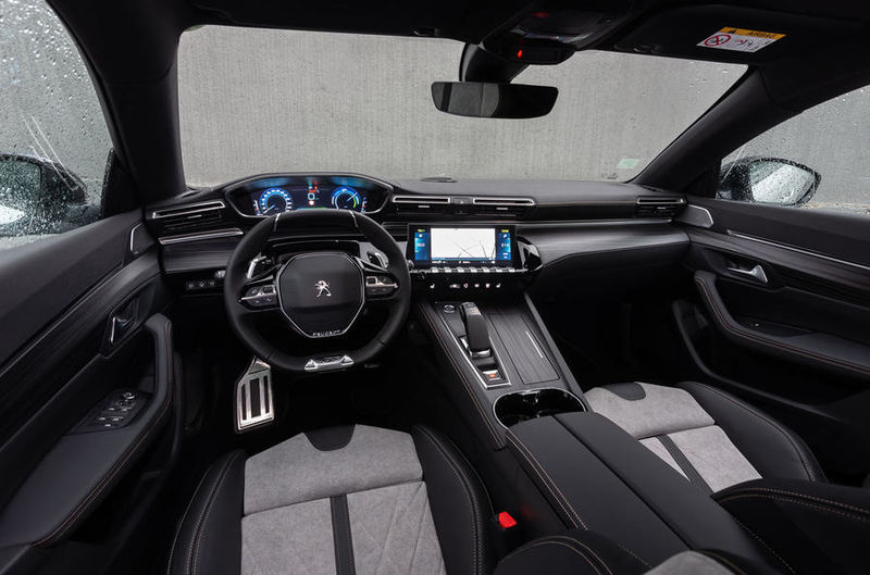 11-peugeot-508-hybrid-2020-fd-cabin.thumb.jpg.4e5da83d1b7352c31794ac91591a59e0.jpg