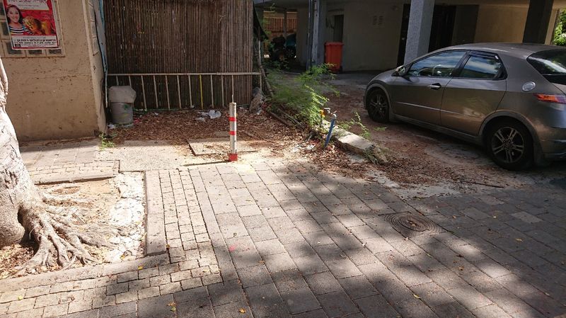חניה ריקה.JPG