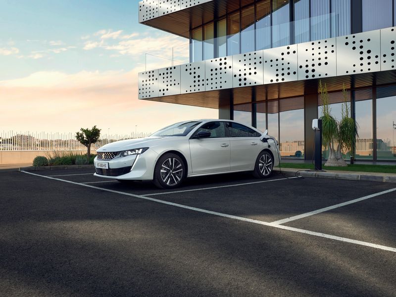 PEUGEOT_508PHEV_2019_111_FR.thumb.jpg.7929a23c09d109d2937a61a836268773.jpg
