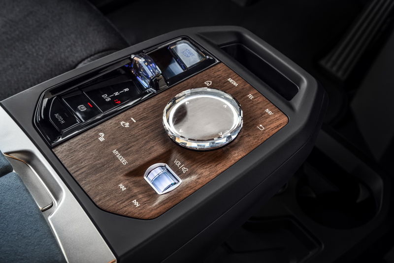 bmw-inext-suv-17.thumb.jpg.eb0fc38917decc2a8e93f4bf2eff7ea9.jpg