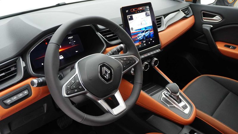 1604141380_renault-captur-2020(1).thumb.jpg.7d49f0bab6b5ac94df38ad2e394b9840.jpg
