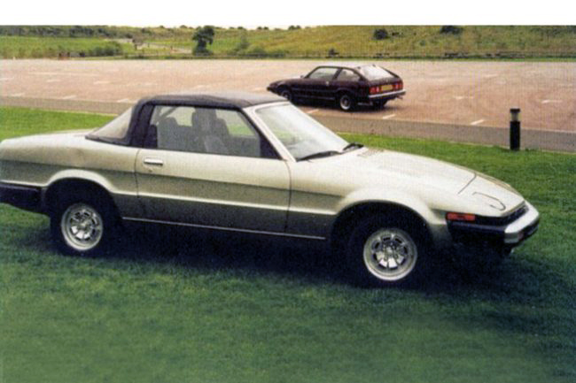 Triumph-Broadside-01-650x433.jpg.576acd0bbe854ef2deb284553fd20ab4.jpg