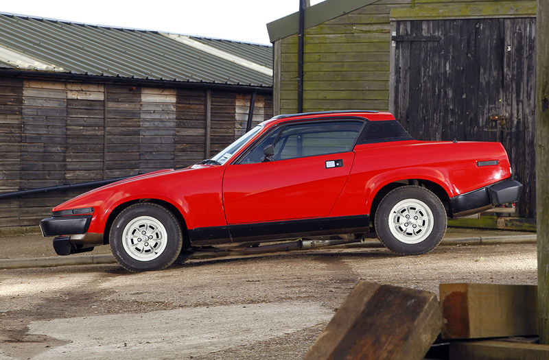 triumph-tr7-10004.thumb.jpg.0930d6b995a88966d89a774b459c3158.jpg