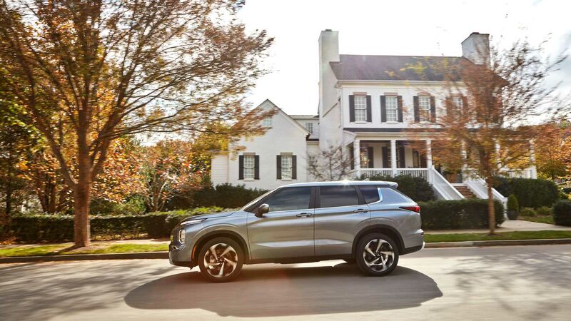 1639250162_2022-mitsubishi-outlander-exterior(4).thumb.jpg.5b919a5eec4b5be8f7ad4e085ee9297e.jpg