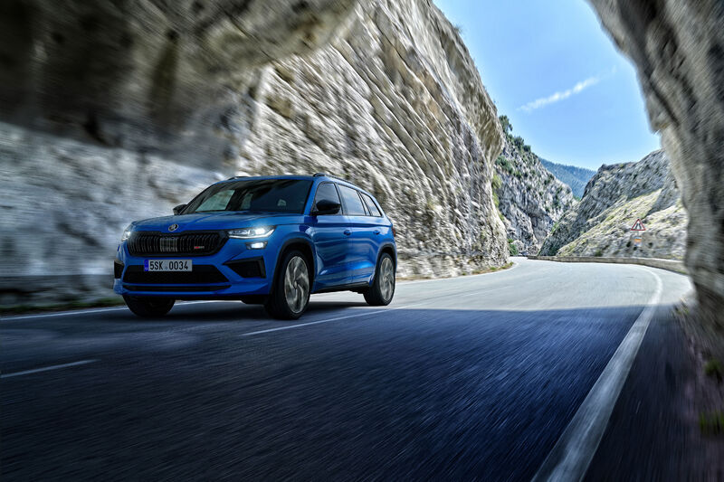 09_new_skoda_kodiaq.thumb.jpg.285cc6a2d6e77474445edefe37b7bc7c.jpg