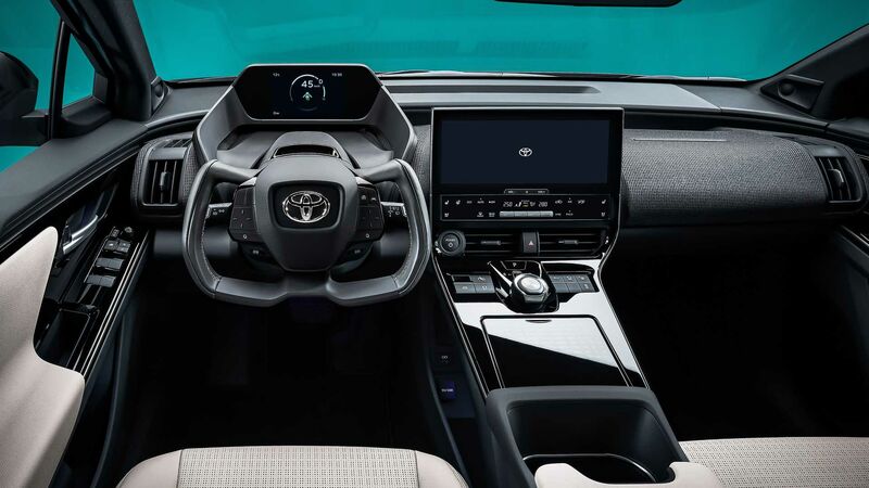 toyota-bz4x-bev-concept---yoke-version.jpg
