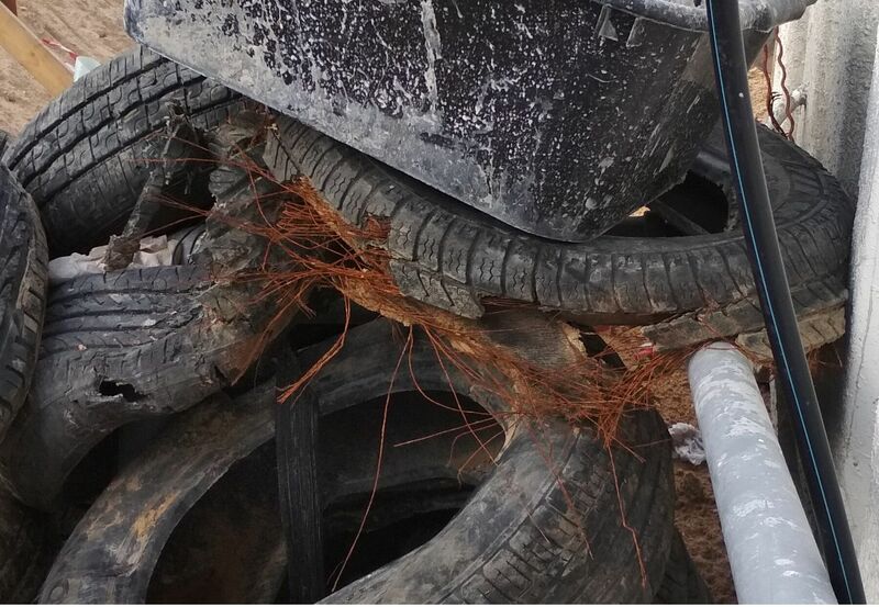 tires.thumb.jpg.14f40c38a22634f6246e3f2dddb8c067.jpg