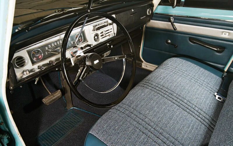 Toyota-1967Corona-1900-dash.thumb.jpg.8896f6abc6772a0f0e40b945cf98ad0f.jpg