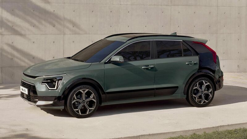 1990447490_NewKiaNiroSUV-7.thumb.jpg.0f3bb1d716329a0d9e144a0c0b830cdb.jpg