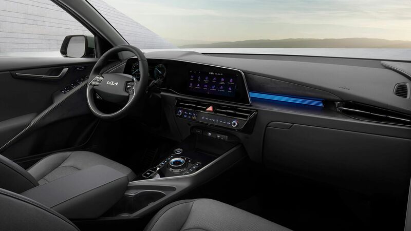 996813986_NewKiaNiroSUV-4.thumb.jpg.b9ac08cfb128c3a6d88be3bad29a262f.jpg