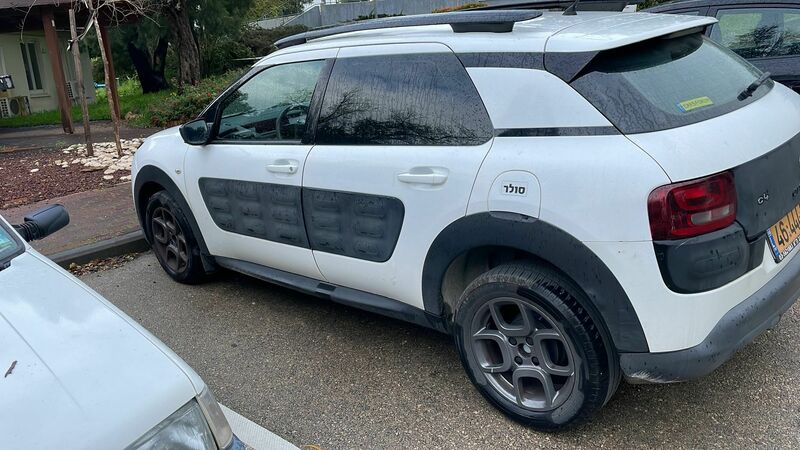 car4.jpg
