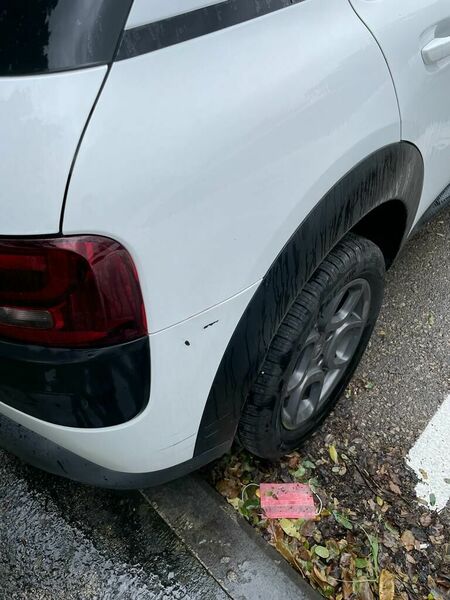 car5.jpg