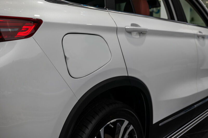 Skywell-ET5-Fuel-Door.thumb.jpg.8b3efa4a48c24770bbab8826b029a883.jpg