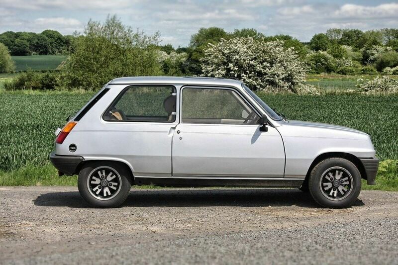 renault_5tx__8_.thumb.jpg.833dd3adab27cc63f0df28a27895bc4b.jpg