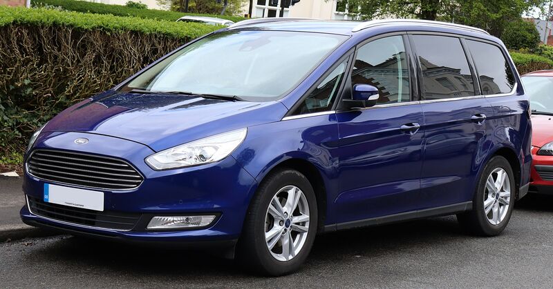 1920px-2016_Ford_Galaxy_Titanium_TDCi_2.0_Front.jpg