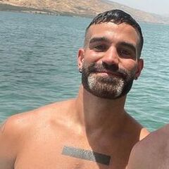 אלון קרי