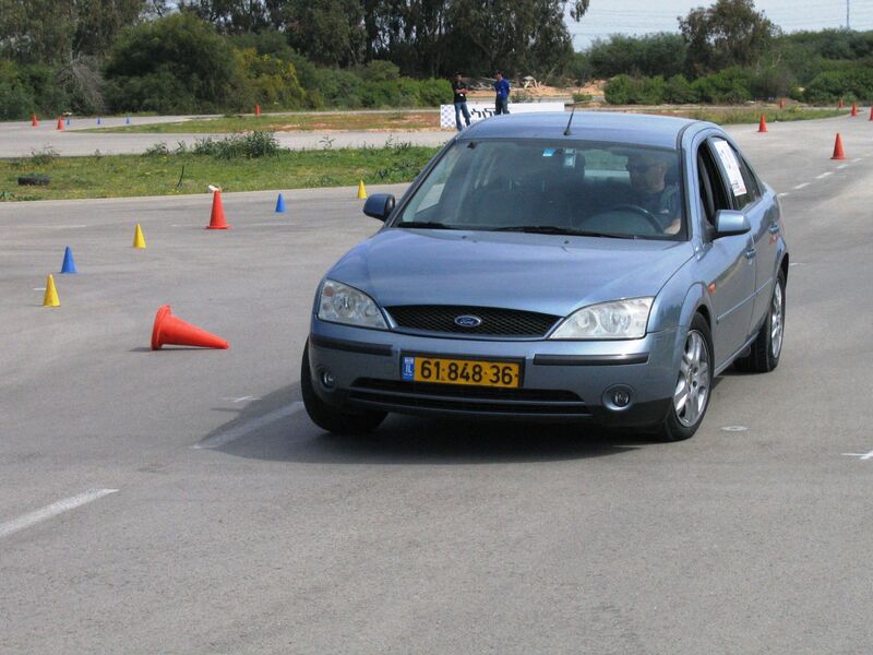 Ford_Mondeo_MDC2006_6.thumb.jpg.beba868e9814a3df0d0bb3a9afae89e5.jpg