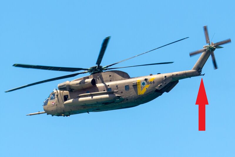120516_Independence_Flypast_CH-53_01.jpg