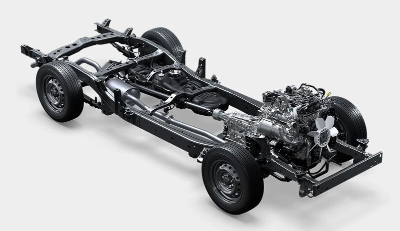 toyota-hilux-champ04.thumb.jpg.07c761d93f99ff774d47e9af93d87a0e.jpg