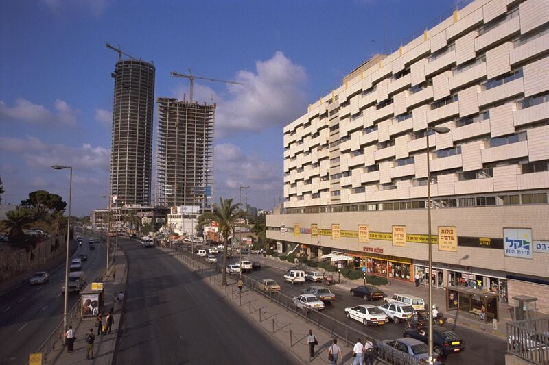 D394-003.jpg