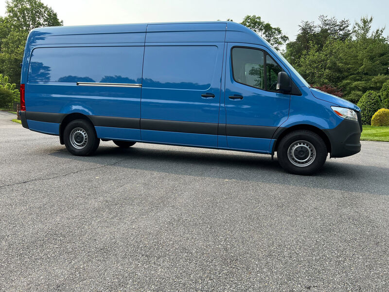 MERCEDES_SPRINTER-3.jpg