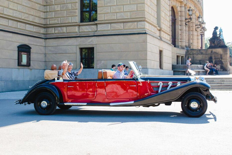 0002767_vintage-car-tour-to-karlstejn-castle_1250.jpeg