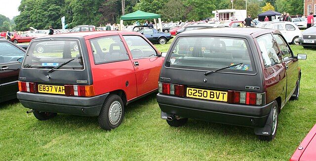 640px-Lancia_Y10.jpg.45e31ea9c7662054da6a497620d9a1a0.jpg