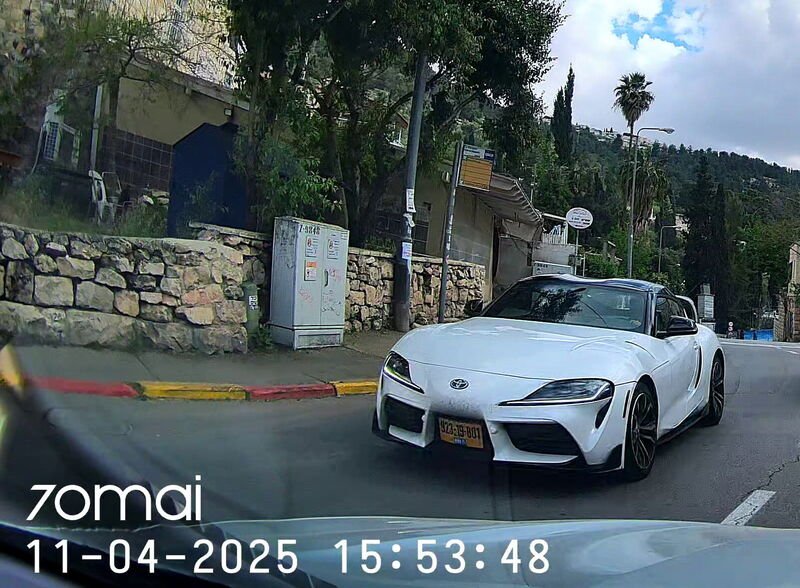 vlcsnap-2025-04-11-16h20m46s773.jpg