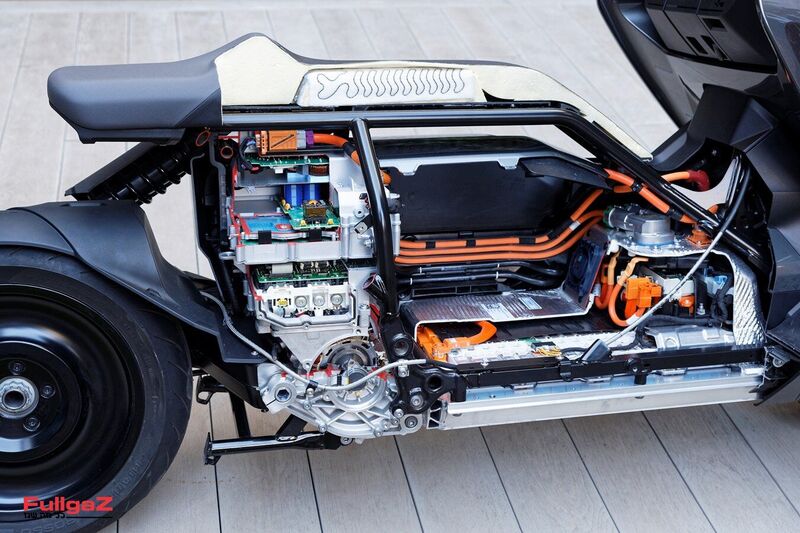 BMW-CE-04-Test-015.jpg